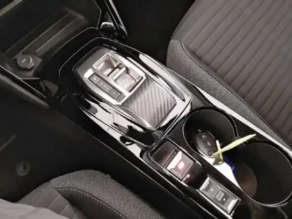 Photo 13 Peugeot 2008  Electrique 136 ch