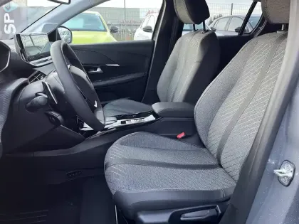 Photo 15 Peugeot 208  Hybrid 110 e-DCS6