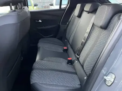 Photo 16 Peugeot 208  Hybrid 110 e-DCS6