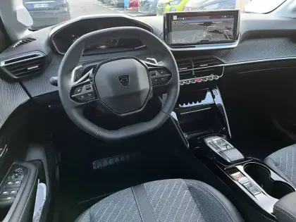 Photo 17 Peugeot 208  Hybrid 110 e-DCS6