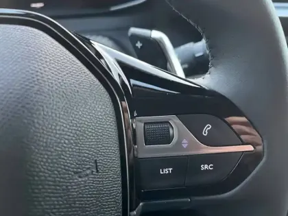 Photo 110 Peugeot 208  Hybrid 110 e-DCS6