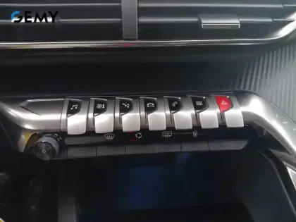 Photo 15 Peugeot 3008  Puretech 130ch S&S BVM6