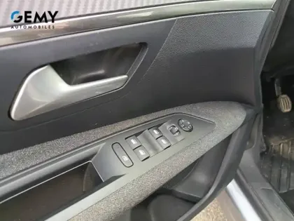 Photo 32 Peugeot 3008  Puretech 130ch S&S BVM6