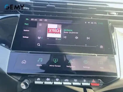 Photo 13 Peugeot 308  PureTech 130ch S&S EAT8