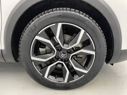 Photo 17 Citroën C4 e- 136 ch Automatique