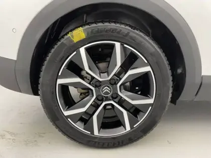 Photo 18 Citroën C4 e- 136 ch Automatique