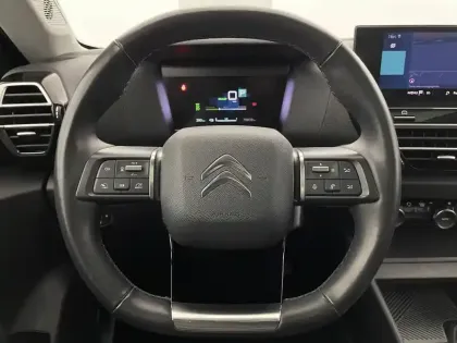 Photo 22 Citroën C4 e- 136 ch Automatique