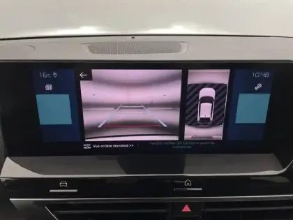 Photo 26 Citroën C4 e- 136 ch Automatique