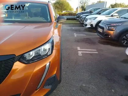 Photo 13 Peugeot 2008  PureTech 130 S&S BVM6