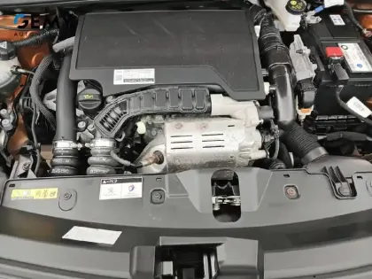 Photo 71 Peugeot 2008  PureTech 130 S&S BVM6