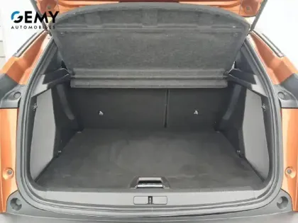 Photo 65 Peugeot 2008  PureTech 130 S&S BVM6