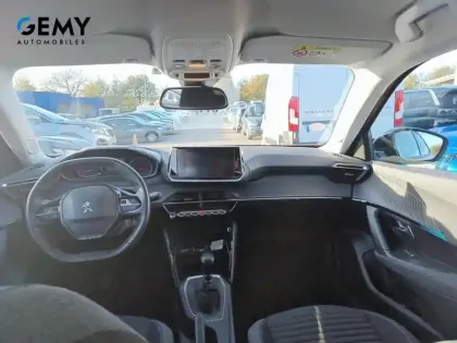 Photo 7 Peugeot 2008  PureTech 130 S&S BVM6