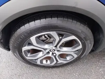 Photo 13 Renault Captur  E-Tech full hybrid 145