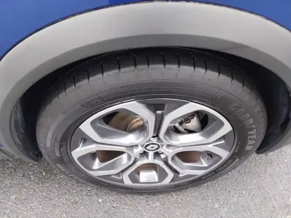 Photo 14 Renault Captur  E-Tech full hybrid 145