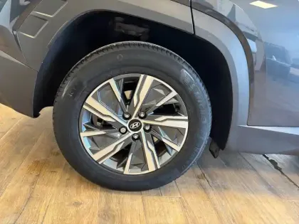 Photo 16 Hyundai Tucson  1.6 T-GDI 230 Hybrid BVA6