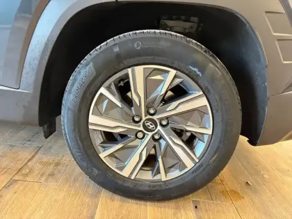 Photo 17 Hyundai Tucson  1.6 T-GDI 230 Hybrid BVA6