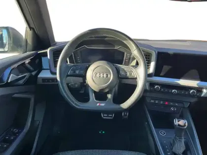 Photo 11 Audi A1  Sportback 35 TFSI 150 ch S tronic 7