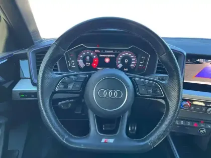 Photo 15 Audi A1  Sportback 35 TFSI 150 ch S tronic 7