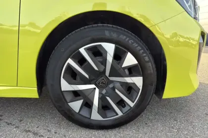 Photo 33 Peugeot 208 Gén. II Ph2 Style 5