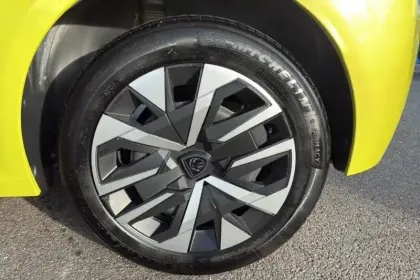 Photo 53 Peugeot 208  100 S&S BVM6