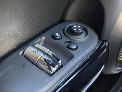 Photo 9 Mini Mini Hatch 3 Portes One 102 ch