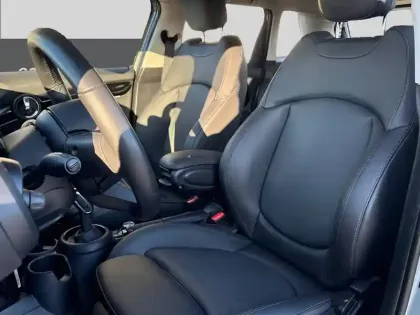 Photo 8 Mini Mini Hatch 5 Portes Cooper 136 ch DKG7