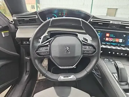 Photo 8 Peugeot 508  Hybrid 225 e-EAT8