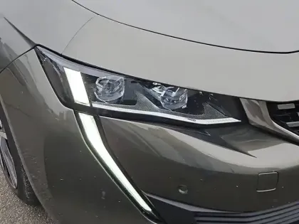 Photo 15 Peugeot 508  Hybrid 225 e-EAT8