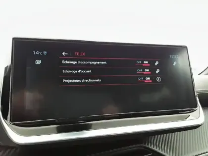 Photo 22 Peugeot 2008  PureTech 130 S&S EAT8