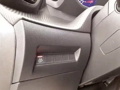 Photo 24 Peugeot 2008  PureTech 130 S&S EAT8