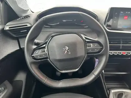 Photo 8 Peugeot 208  PureTech 75 S&S BVM5