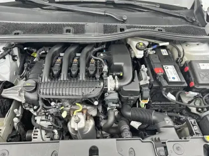 Photo 51 Peugeot 208  PureTech 75 S&S BVM5