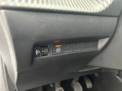 Photo 24 Peugeot 208  PureTech 75 S&S BVM5