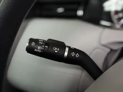 Photo 7 Land rover Range Rover Evoque  Mark III P300e PHEV AWD BVA8