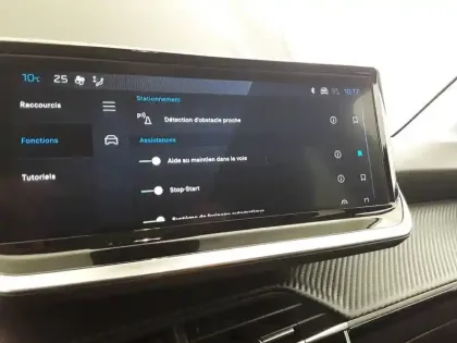 Photo 19 Peugeot 208  Hybrid 100 e-DCS6