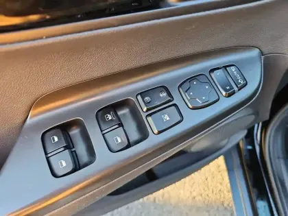 Photo 116 Hyundai Kona  1.6 GDi Hybrid