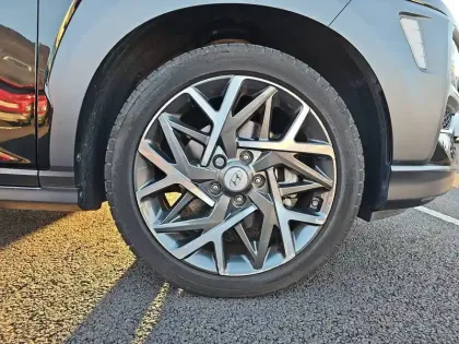 Photo 48 Hyundai Kona  1.6 GDi Hybrid