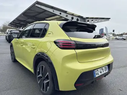 Photo 16 Peugeot 208  Hybrid 136 e-DCS6