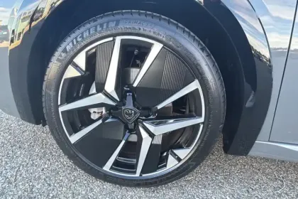 Photo 25 Peugeot 208  Hybrid 110 e-DCS6