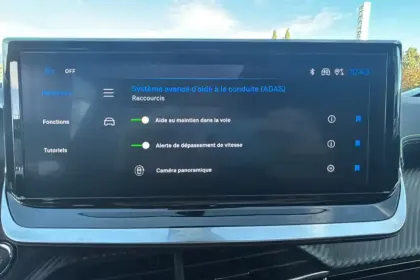 Photo 17 Peugeot 208  Hybrid 110 e-DCS6