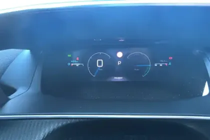 Photo 13 Peugeot 208  Hybrid 110 e-DCS6