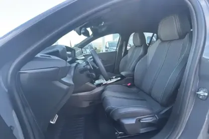 Photo 8 Peugeot 208  Hybrid 110 e-DCS6