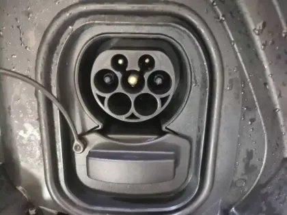 Photo 32 Peugeot 208  Electrique 50 kWh 136ch