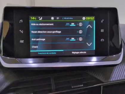 Photo 20 Peugeot 208  Electrique 50 kWh 136ch