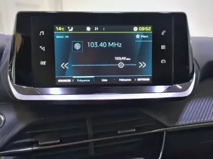 Photo 18 Peugeot 208  Electrique 50 kWh 136ch