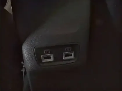 Photo 34 Peugeot 208  Electrique 50 kWh 136ch