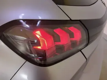 Photo 16 Peugeot 208  Electrique 50 kWh 136ch