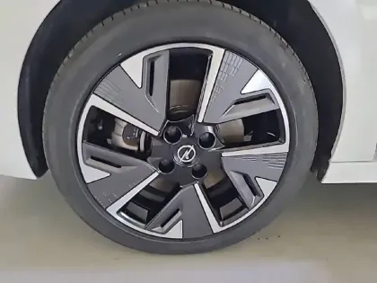 Photo 12 Opel Corsa  Electrique 136 ch & Batterie 50 kw/h