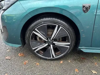 Photo 12 Peugeot 308  SW BlueHDi 130ch S&S EAT8