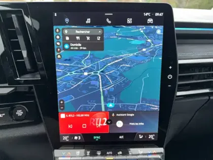 Photo 23 Renault Austral  mild hybrid 160 auto